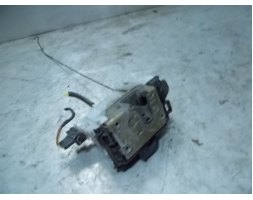 Volkswagen Golf III Zamek drzwi prawy przód