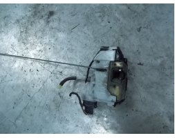 Volkswagen Golf III Zamek drzwi prawy przód