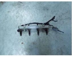 Mazda 6 I 2.0 Lift Listwa wtryskowa 6M8G-9D280-AA