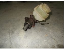Volkswagen Golf II 1.8 Pompa pompka hamulcowa