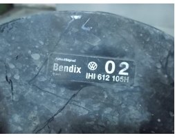 VW Golf III Kombi TDI Serwo hamulca IHI612105H