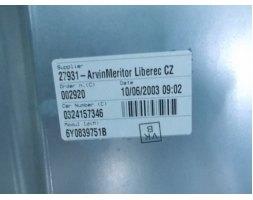 Skoda Fabia I Podnosnik szyb lewy tył 6Y0839751B