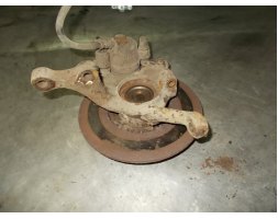 VW Golf II 1.8 Zwrotnica piasta zacisk Lewy przód