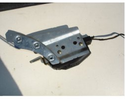 Opel Vectra A Siłownik klapki paliwa 90247273