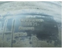 Volvo V70 I Nadkole prawy tył