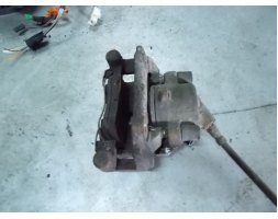 Volvo V70 I 2.5 TDI Zacisk hamulcowy prawy przód