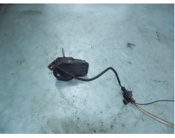 Volvo V70 I Silniczek wycieraczki lampy prawy
