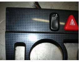 Mercedes W202 ładny panel środkowy 2106830100