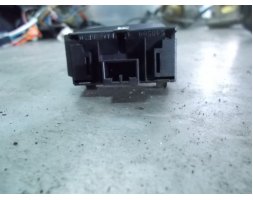 Volvo V70 I Przełącznik otwierania klapy wlewu